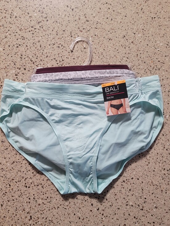 Bali Other - 3-Pack BALI Womens Size Large/7 One Smooth U Bikini Panties Underwear Super Soft